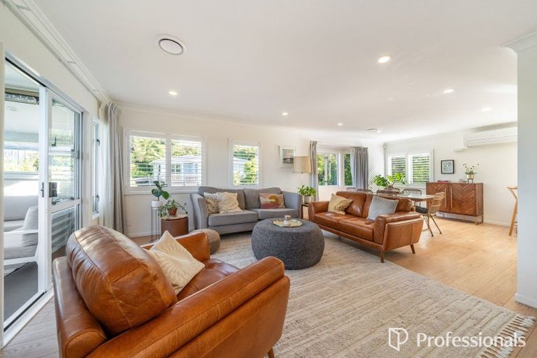 Photo of property in 115 Normandale Road, Normandale, Lower Hutt, 5010