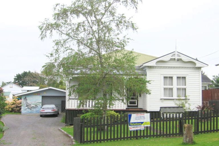 Photo of property in 2 Kennedy Street, Paeroa, 3600