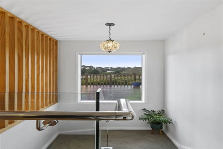 Photo of property in 80 Vandeleur Avenue, Birkdale, Auckland, 0626