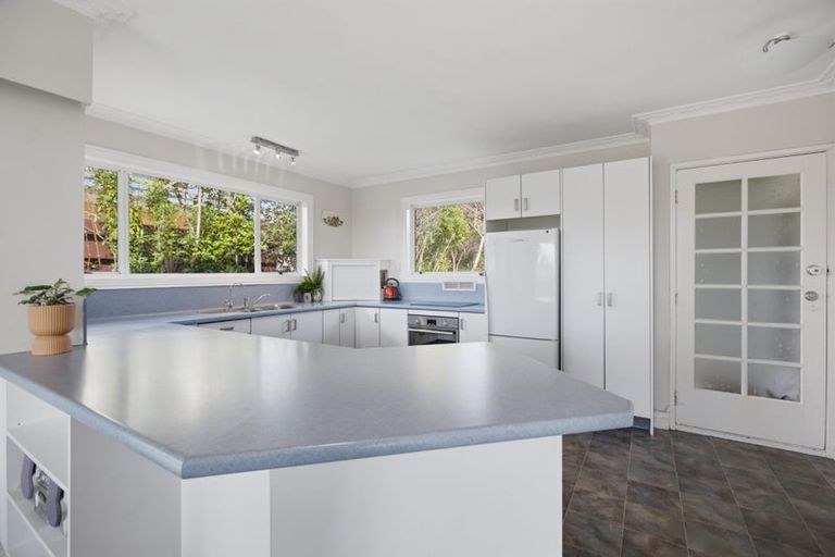 Photo of property in 34 Truby King Street, Merrilands, New Plymouth, 4312