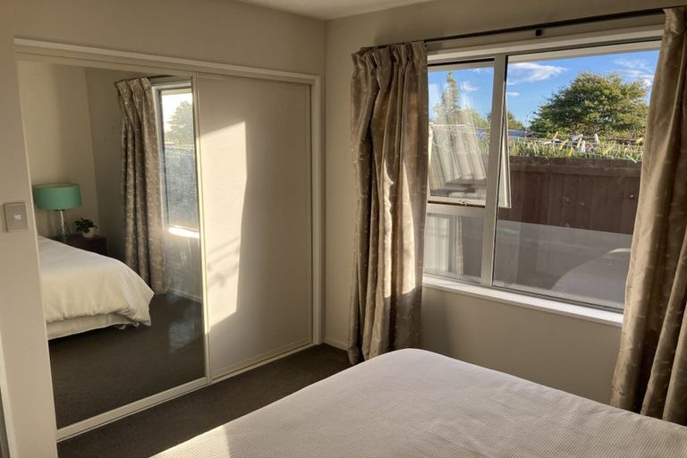 Photo of property in 16a Dunsford Close, Halswell, Christchurch, 8025