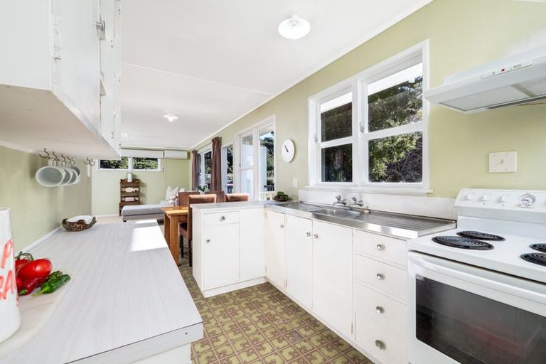 Photo of property in 24 Hope Avenue, Russell, 0202