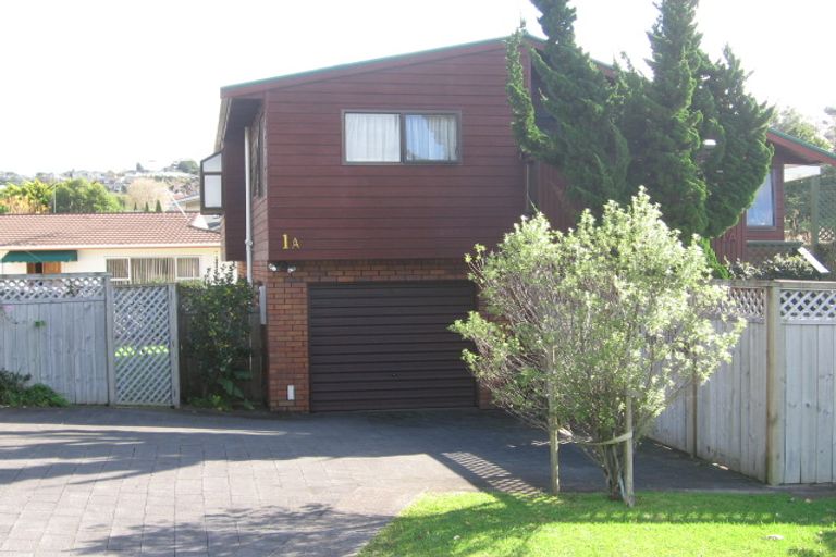 Photo of property in 1/1 Mayfair Crescent, Mairangi Bay, Auckland, 0630