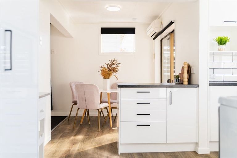 Photo of property in 40 Kirkcaldy Street, South Dunedin, Dunedin, 9012