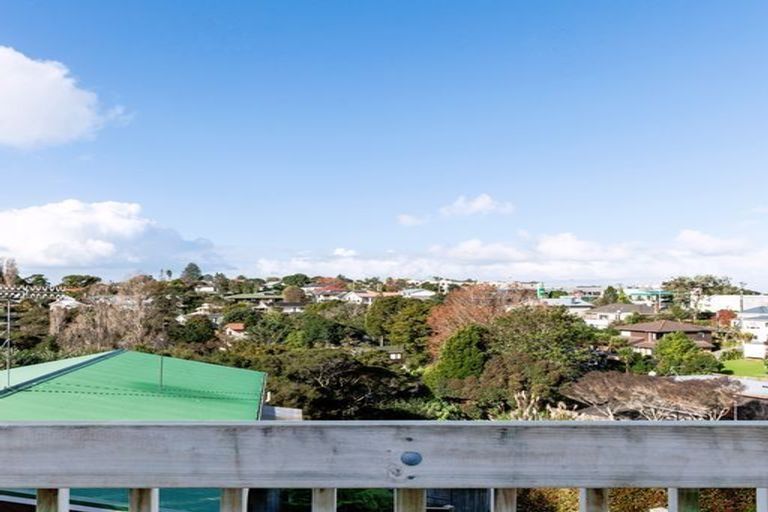 Photo of property in 1/17 Waipa Street, Birkenhead, Auckland, 0626