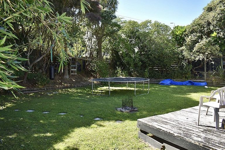Photo of property in 3 Health Camp Road, Otaki Beach, Otaki, 5512