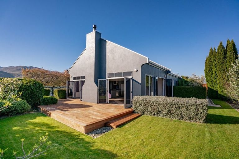 Photo of property in 8 Matthews Crescent, Cromwell, 9310