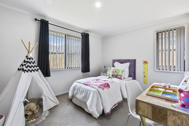 Photo of property in 41 Sunningdale Street, Wattle Downs, Auckland, 2103