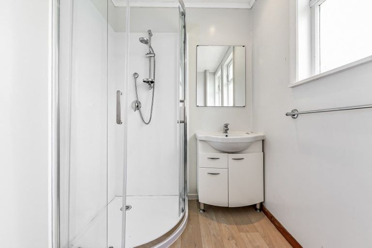 Photo of property in 14 Yeats Crescent, Fairfield, Hamilton, 3214