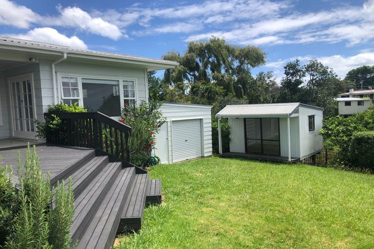 Photo of property in 12 Dowling Place, Pakuranga, Auckland, 2010