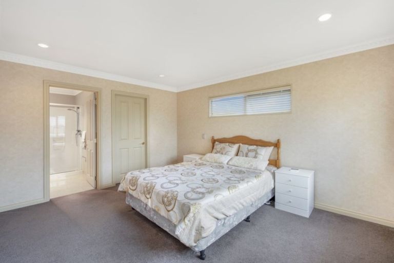 Photo of property in 39 Caversham Drive, Rototuna, Hamilton, 3210