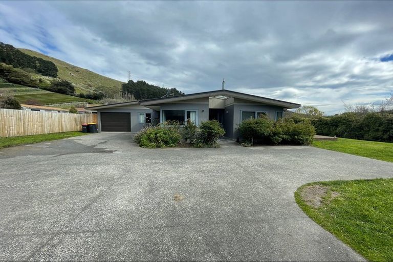 Photo of property in 28 Horotane Valley Road, Heathcote Valley, Christchurch, 8022