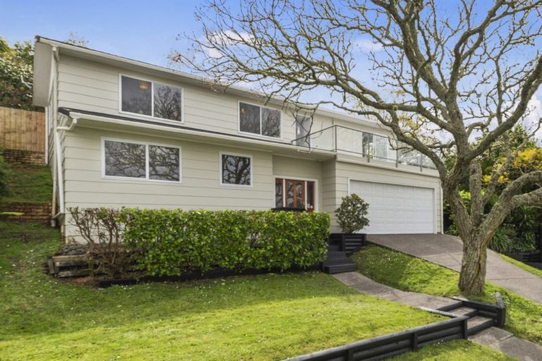 Photo of property in 92 Stapleford Crescent, Browns Bay, Auckland, 0630