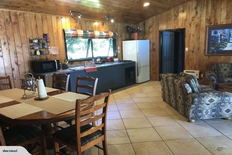 Photo of property in 152 South Road, Hawera, 4610