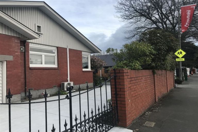 Photo of property in 53 Papanui Road, Merivale, Christchurch, 8014