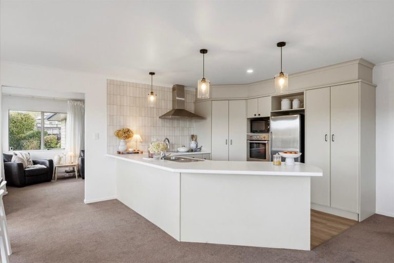 Photo of property in 28 Tuscany Place, Ohauiti, Tauranga, 3112