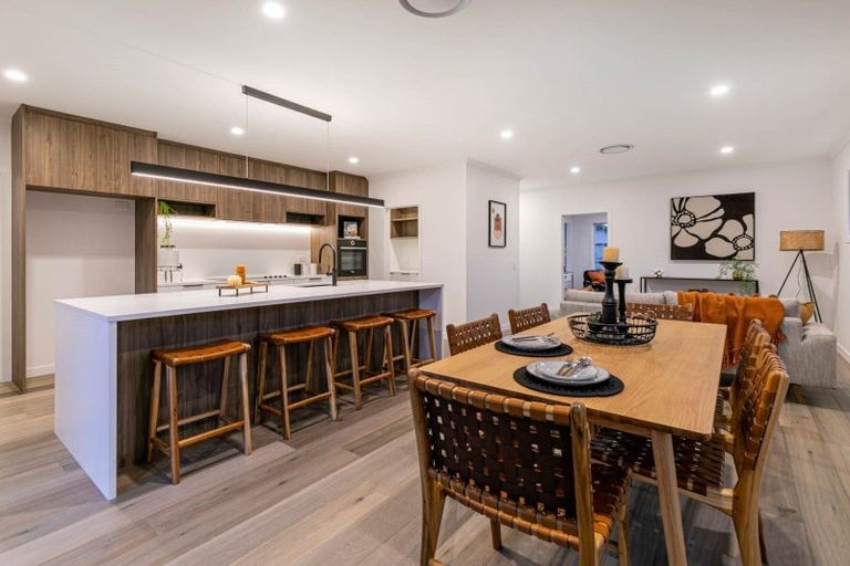 Photo of property in 7 Houpuni Road, Wainui, 0932