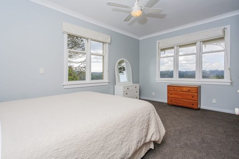 Photo of property in 25 Christian Road, Swanson, Auckland, 0614