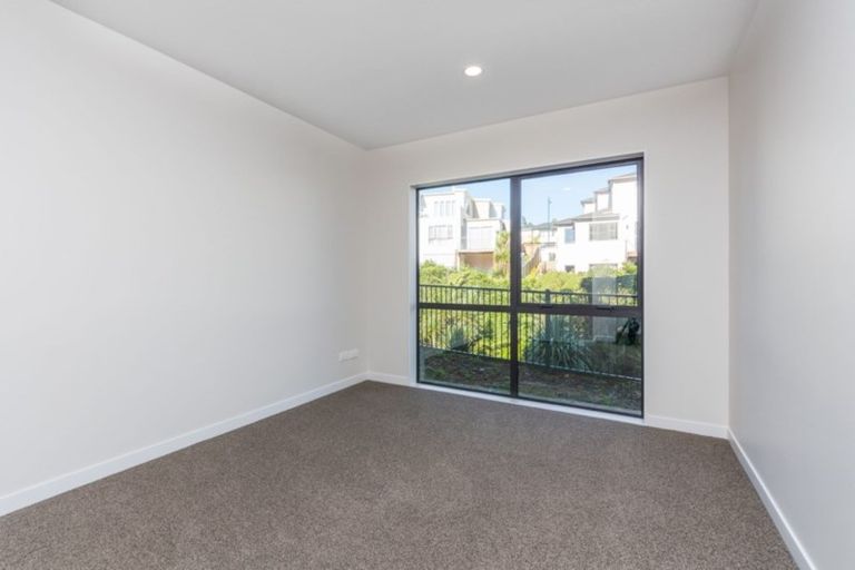 Photo of property in 6 Moko Lane, Greenhithe, Auckland, 0632