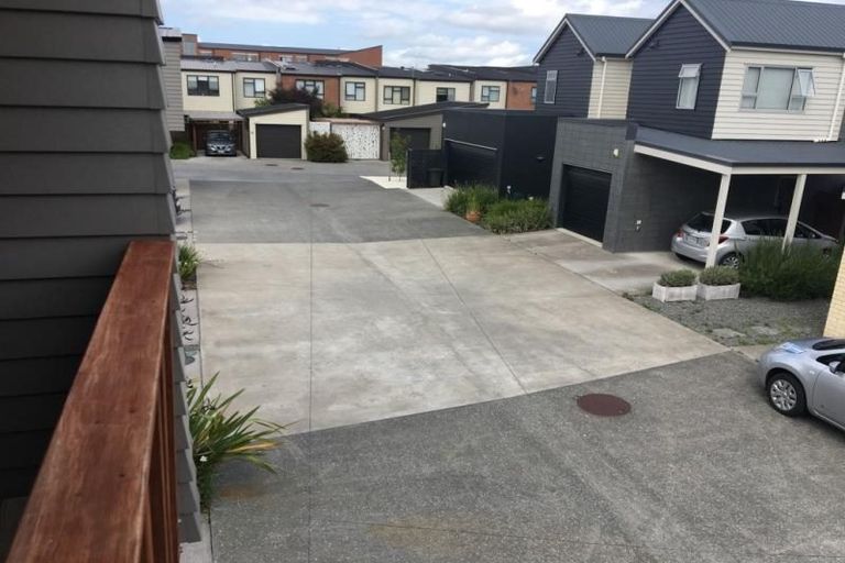 Photo of property in 37 Liquidambar Drive, Hobsonville, Auckland, 0616