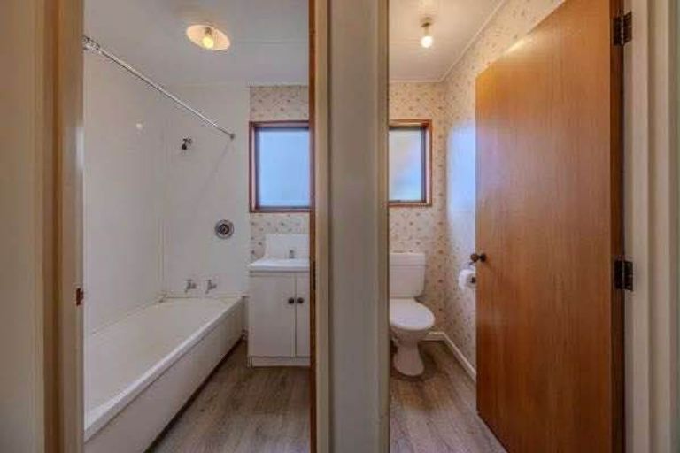 Photo of property in 37 Totara Terrace, Wanaka, 9305