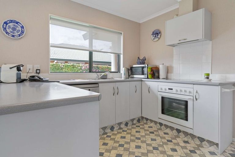 Photo of property in 36 Beachlands Place, Papamoa Beach, Papamoa, 3118