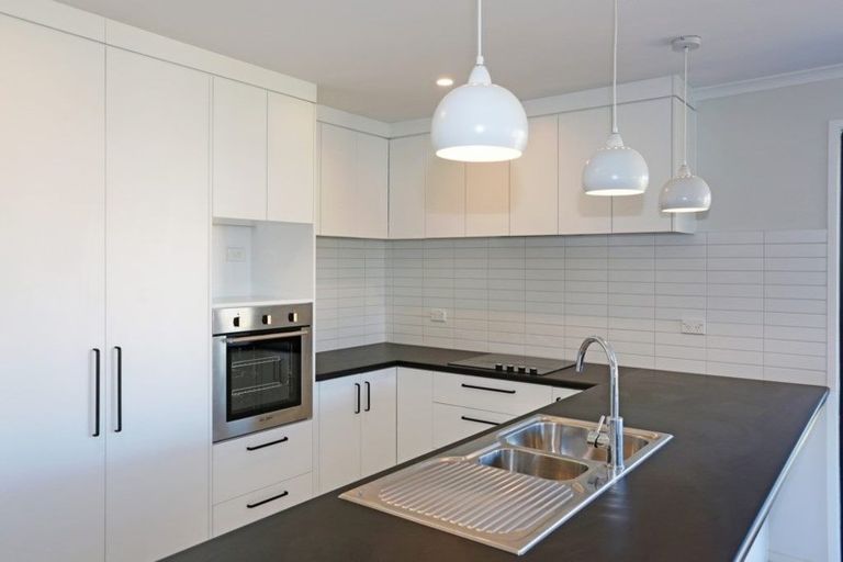 Photo of property in 2 Lippiatt Crescent, Pokeno, 2402