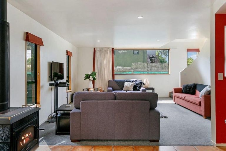 Photo of property in 2/124 Te Heuheu Street, Taupo, 3330
