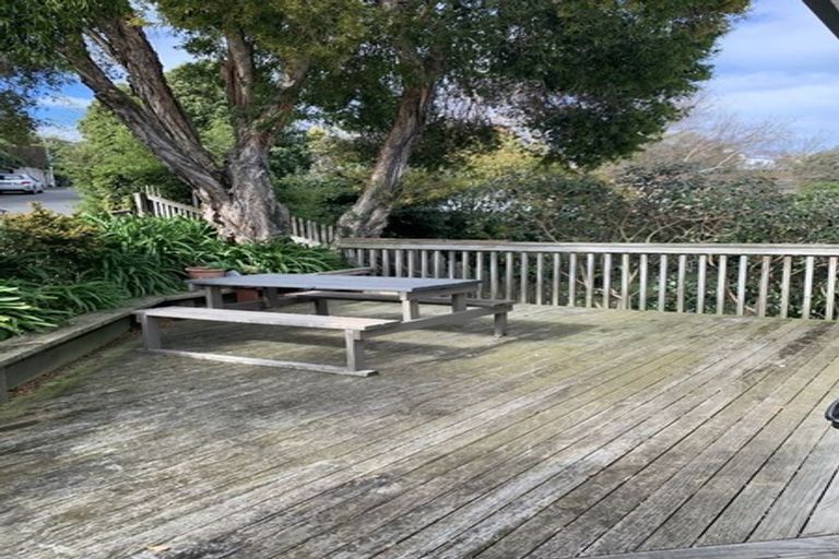 Photo of property in 1a Harvey Road, Bluff Hill, Napier, 4110