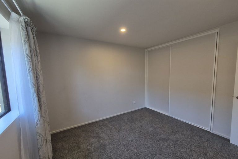 Photo of property in 17 Wexford Crescent, Halswell, Christchurch, 8025