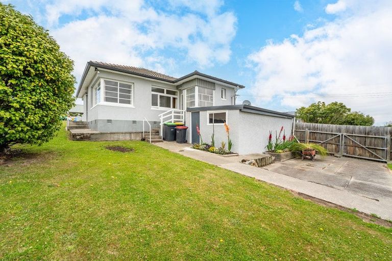 Photo of property in 35 Saint George Street, Watlington, Timaru, 7910