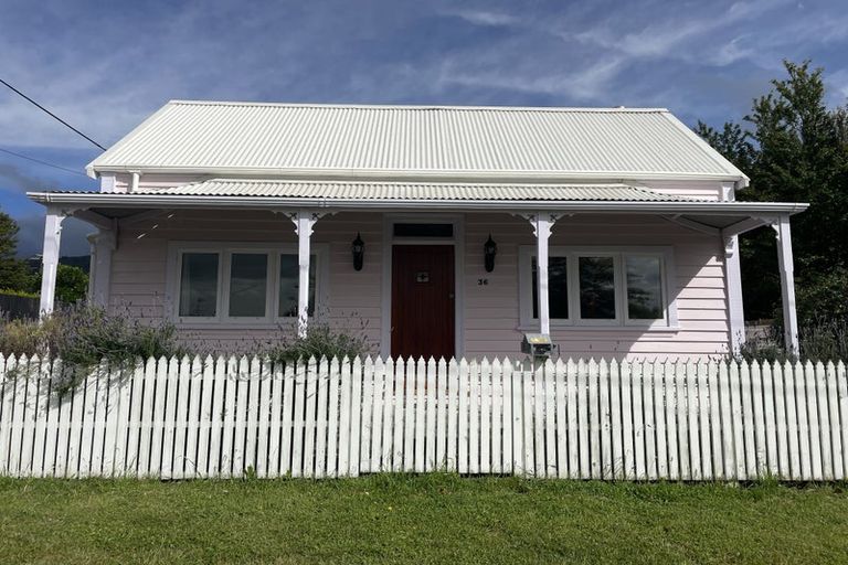 Photo of property in 36 Daniell Street, Featherston, 5710