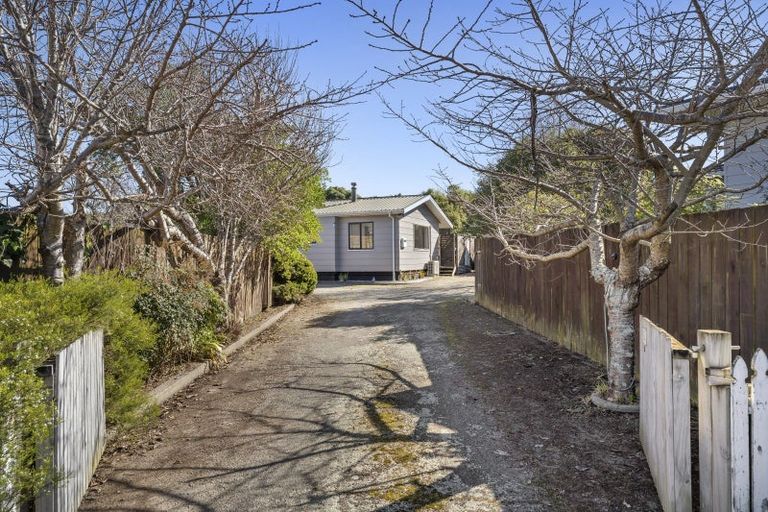 Photo of property in 15 Spackman Crescent, Paraparaumu, 5032