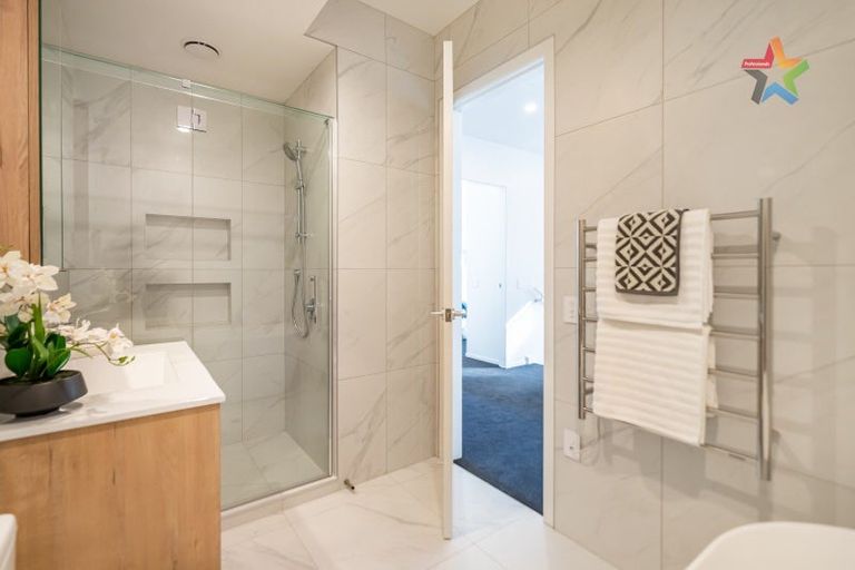 Photo of property in 9 Bayly Road, Moturoa, New Plymouth, 4310