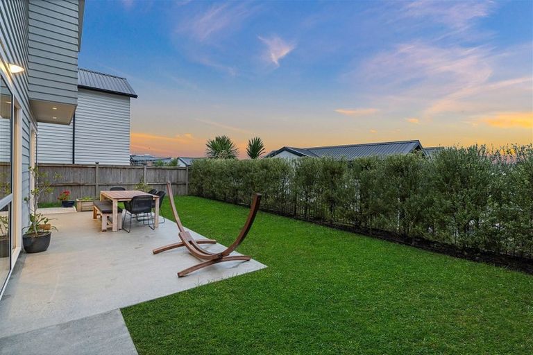 Photo of property in 11 Keel Street, Long Bay, Auckland, 0630