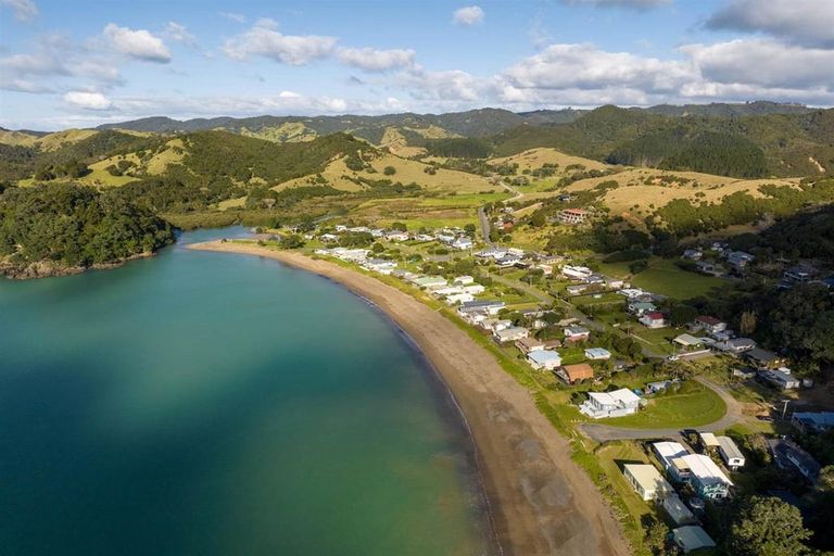 Photo of property in 42 Owai Avenue, Helena Bay, Hikurangi, 0184