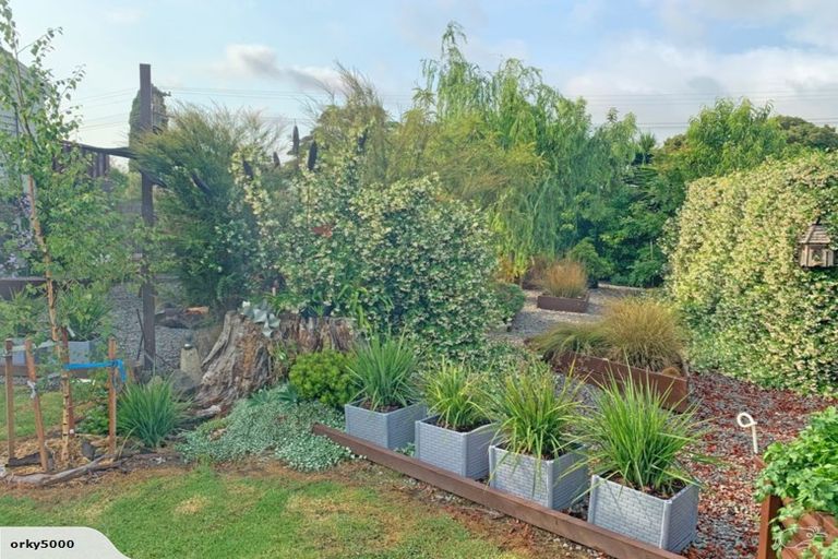 Photo of property in 4 Shoemaker Road, Waipu, 0510