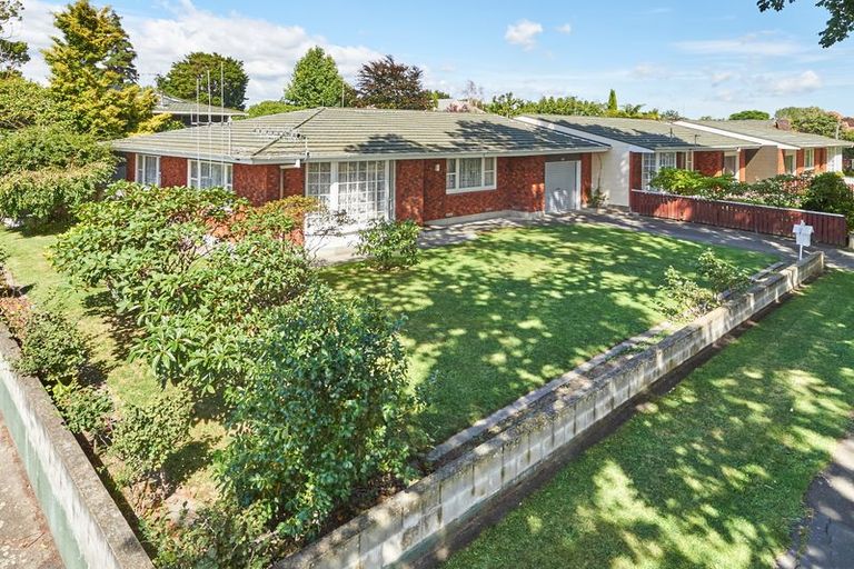 Photo of property in 48 Elmira Avenue, Hokowhitu, Palmerston North, 4410