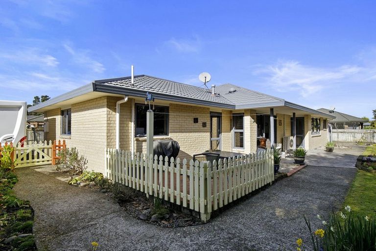 Photo of property in 45 Mary Huse Grove, Manor Park, Lower Hutt, 5019