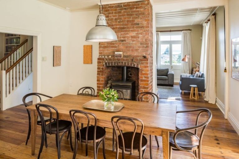 Photo of property in 17 Kowhai Street, Eastbourne, Lower Hutt, 5013