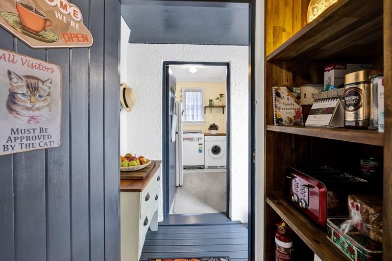 Photo of property in 63 Turuturu Road, Hawera, 4610