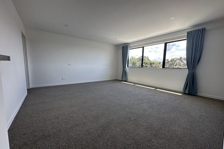 Photo of property in 26 Anehu Place, Greenhithe, Auckland, 0632