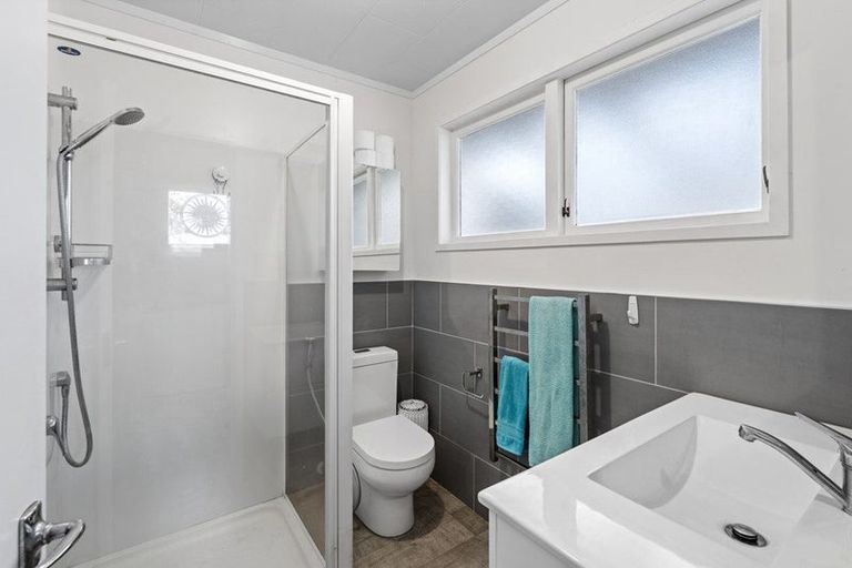 Photo of property in 37a Hatton Road, Orewa, 0931