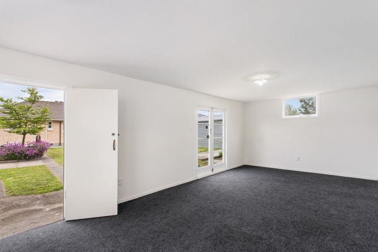 Photo of property in 280 Wainoni Road, Avondale, Christchurch, 8061