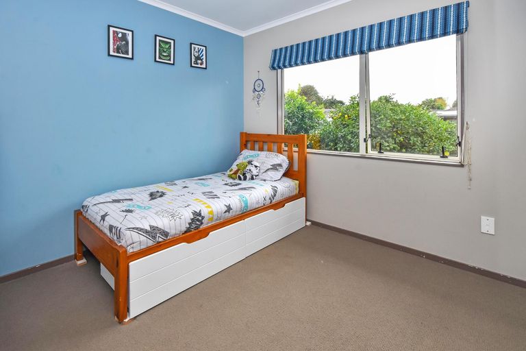 Photo of property in 61 Carnoustie Drive, Wattle Downs, Auckland, 2103