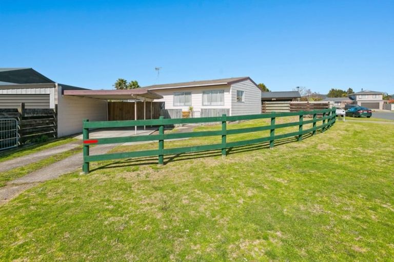 Photo of property in 1a Garnet Drive, Papamoa Beach, Papamoa, 3118