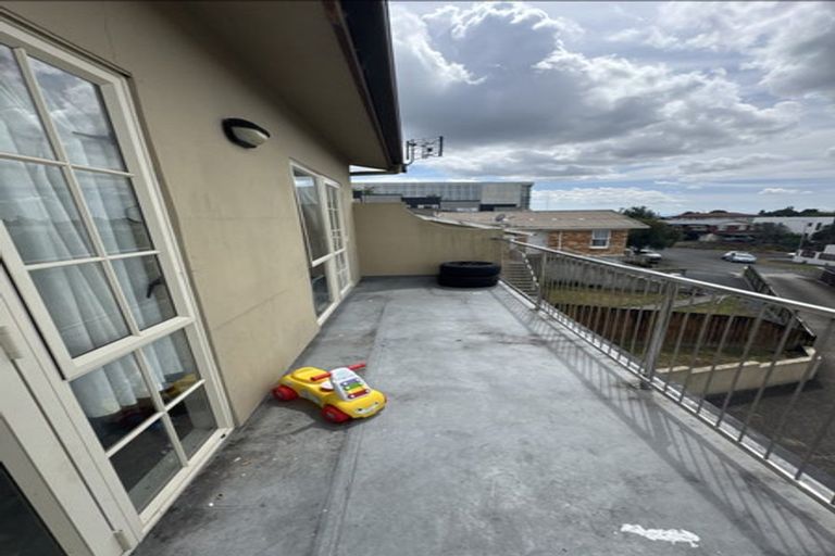 Photo of property in 7c Scotland Place, Hillcrest, Hamilton, 3216