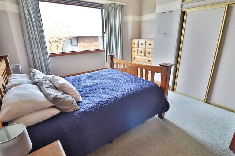 Photo of property in 32 Crombie Street, Gore, 9710