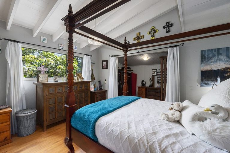 Photo of property in 166 Opanuku Road, Henderson Valley, Auckland, 0612