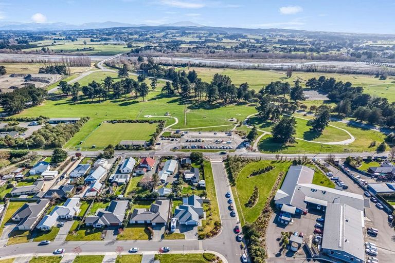 Photo of property in 2 Awa Place, Rangiora, 7400